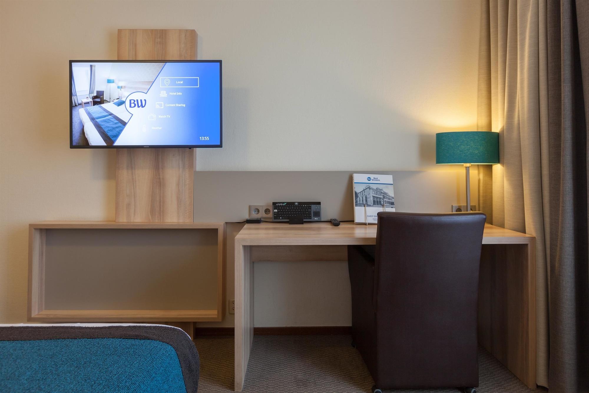 Hotel Western Baars 4*