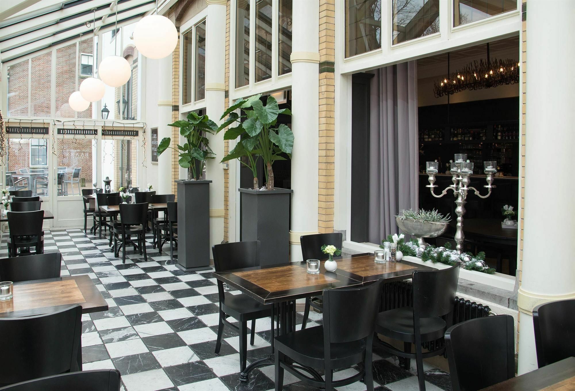 Hotel Western Baars 4*